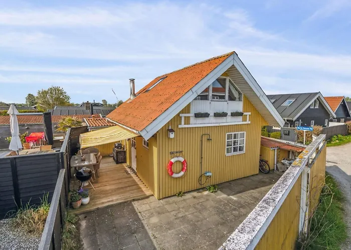 Asgerd - 20m From The Sea By Interhome *