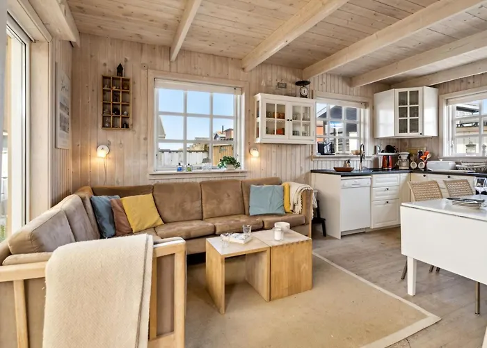 Asgerd - 20m From The Sea By Interhome