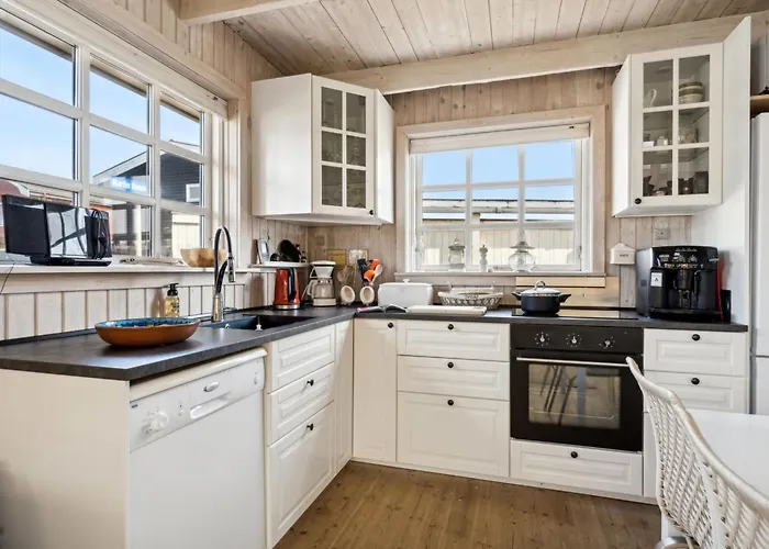 Asgerd - 20m From The Sea By Interhome